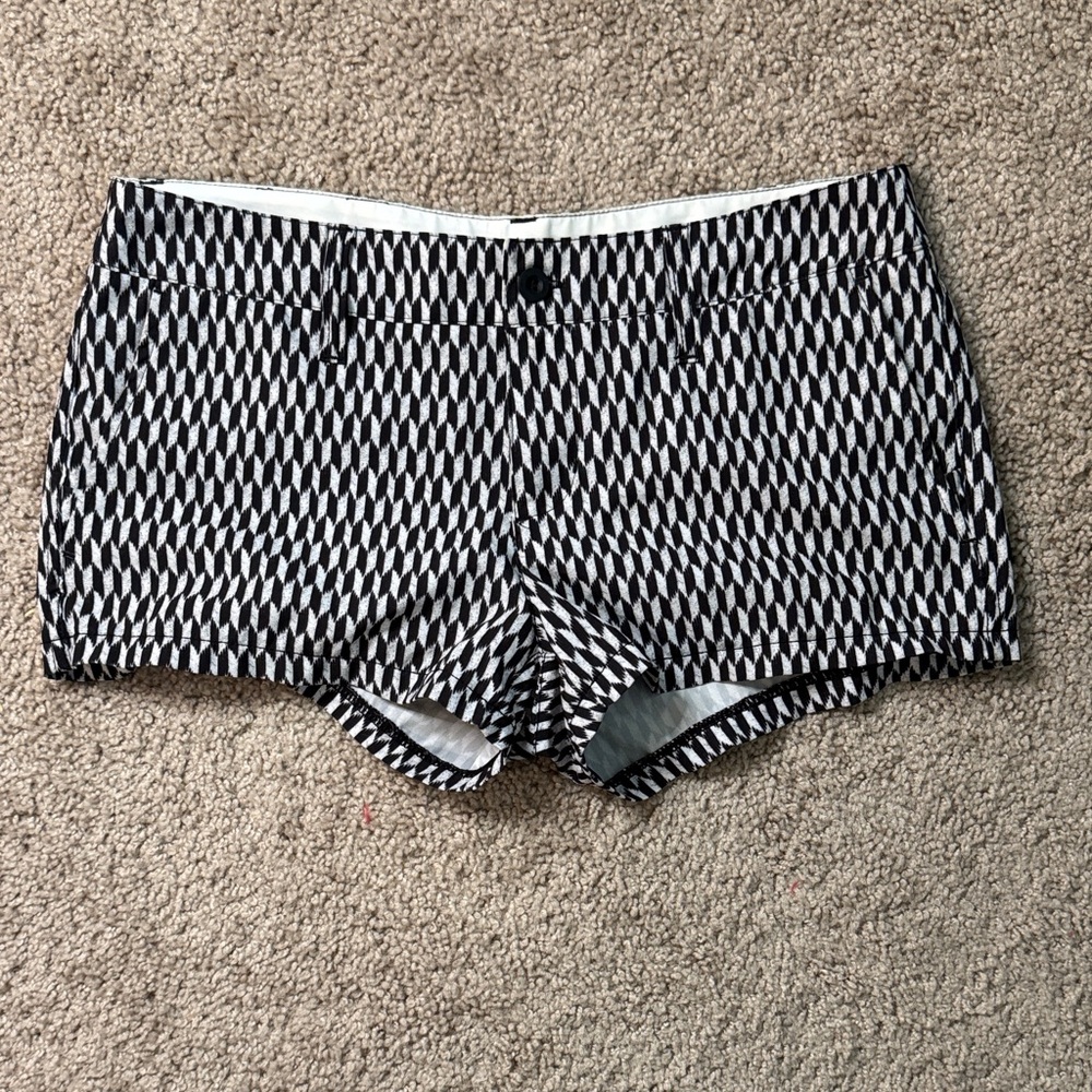 Hurley Black and White Patterned High Waist Shorts